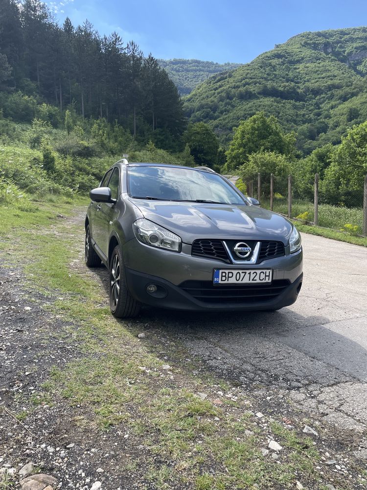 Nisan Qashqai 2.0 i