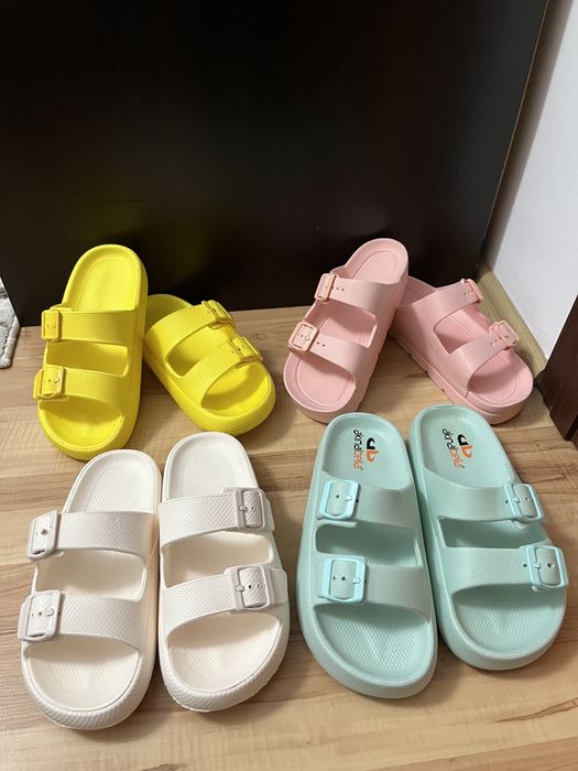 Дамски чехли чисто нови