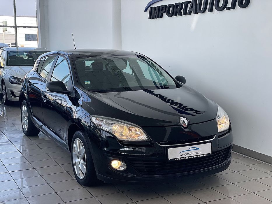 Renault Megane DEALER/1,6 MPI FĂRĂ TURBO/Clima/NAVI/Incazire scaune/Km reali!/Import