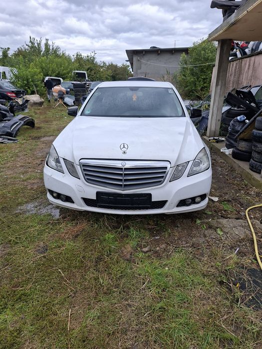 Bara fata mercedes w212 2012 alb