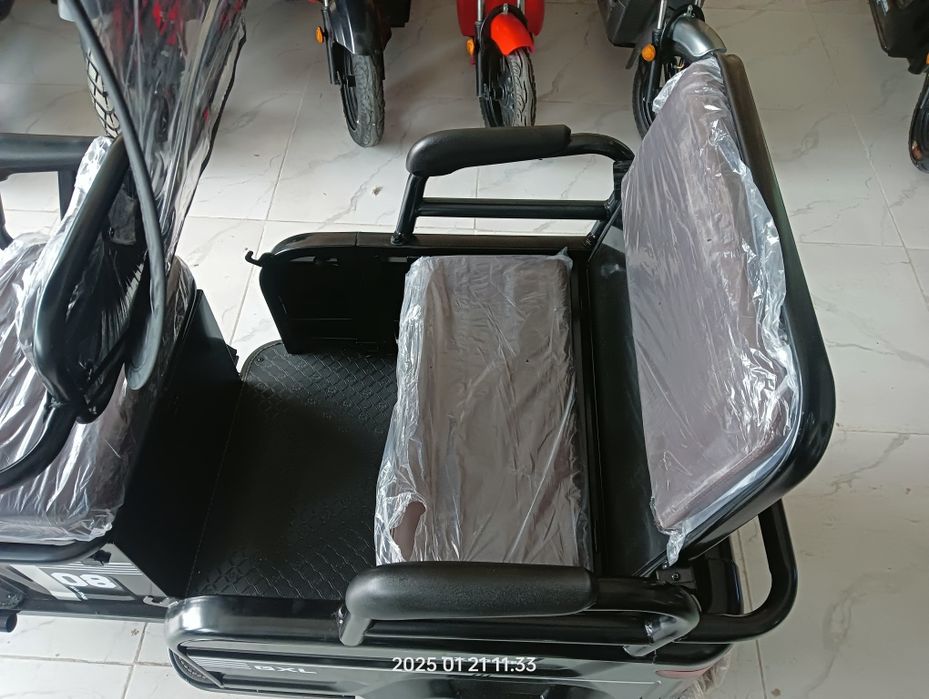 Скутер / тритцикл/ уч аёқ скутер/ Skuter/ tritsikl/ uch ayoq skuter