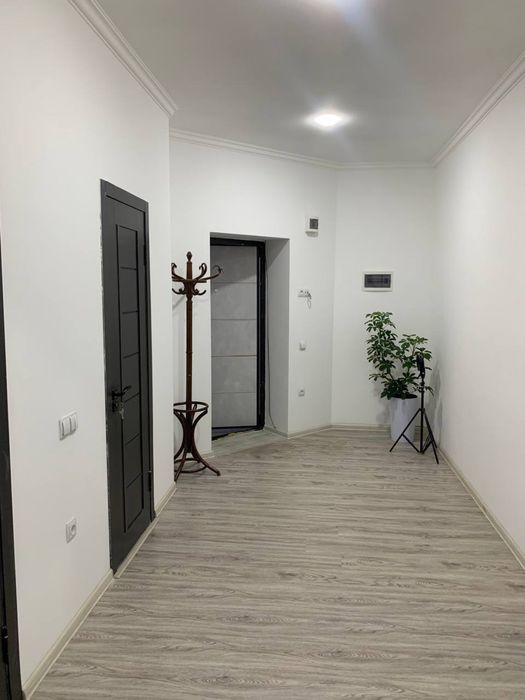 Продается 3 комнатная 107 кв.м Жк Аристократ Яшнабадский район