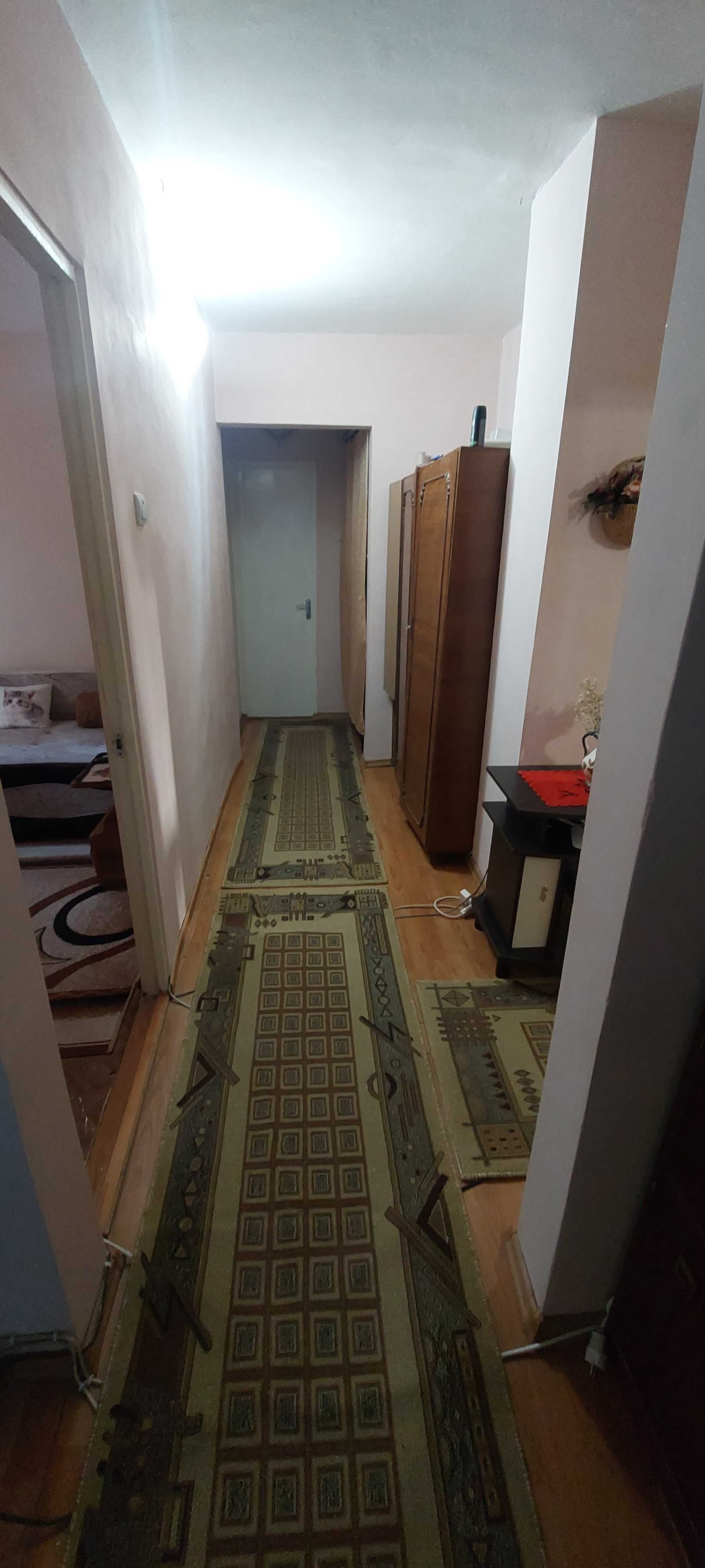 Apartament 4 camere zona Orizont