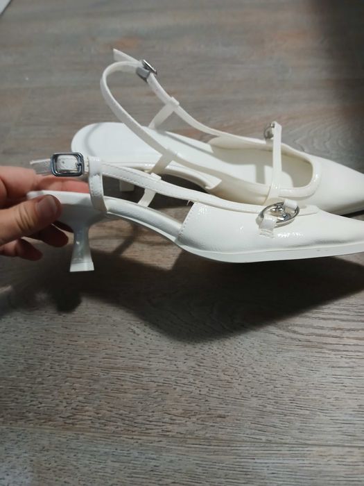 Обувки Бършка 38