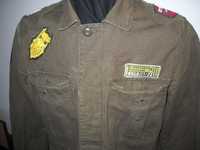 Униформа. Винтидж воена риза с много нашивки