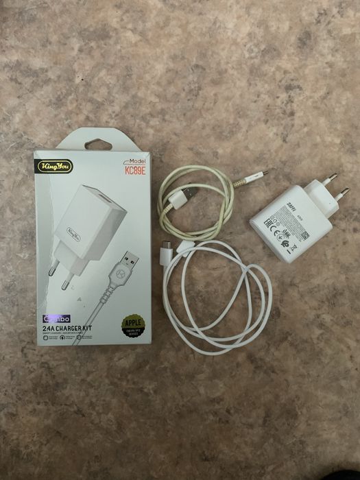 Продам зарядку новую