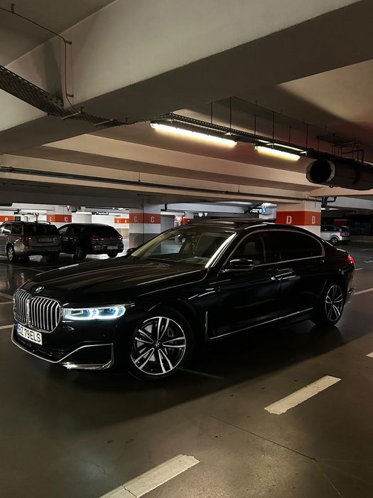 BMW Seria 7 Versiunea de 320 CAI // LASER // LONG