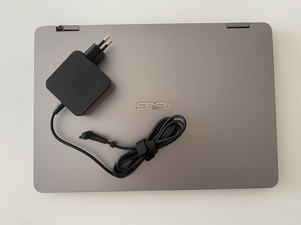 Лаптоп ASUS VivoBook Flip 14 TP401CA-BZ021T