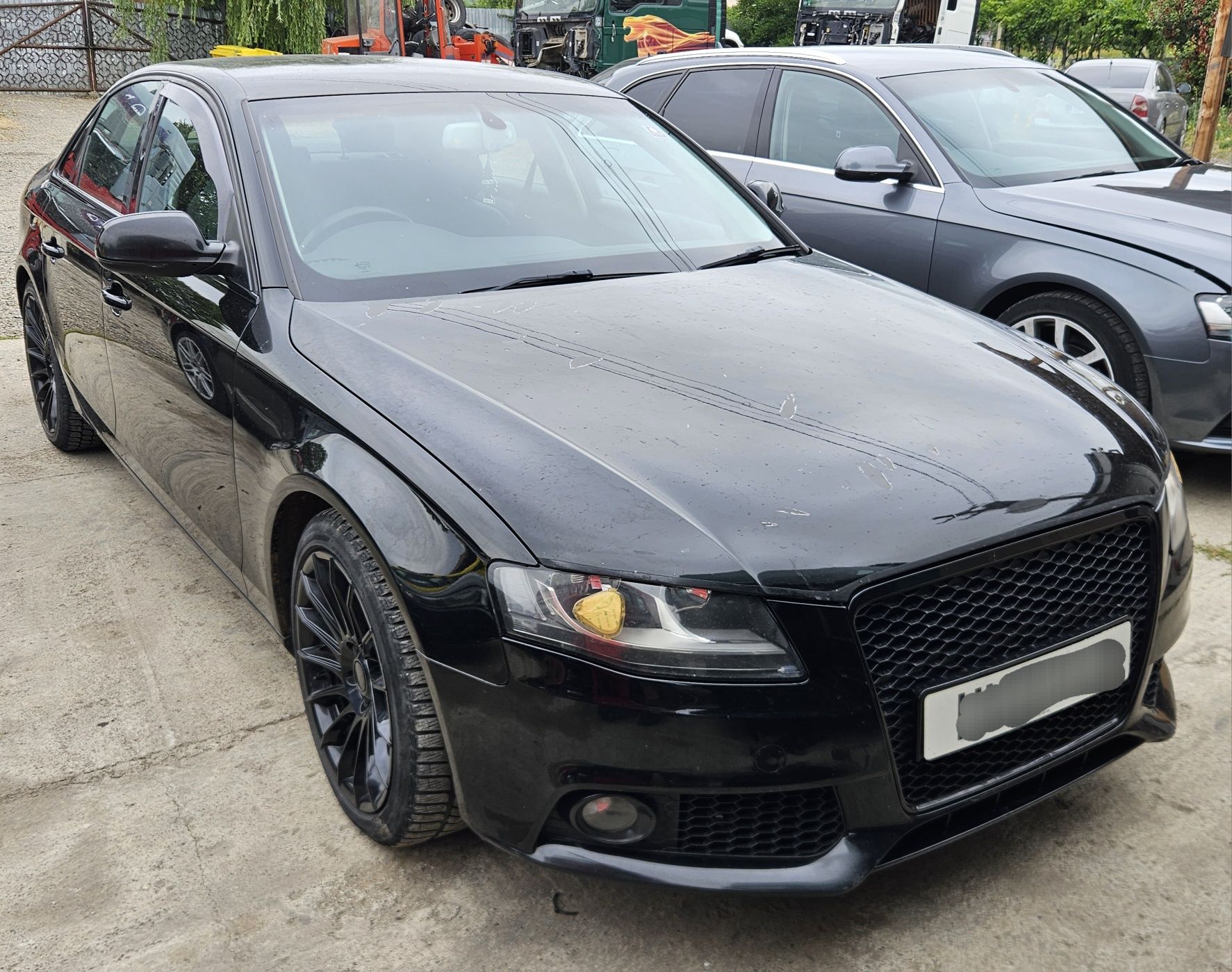 Dezmembrez Audi A4 B8 LY9B CJCB LLM cutie