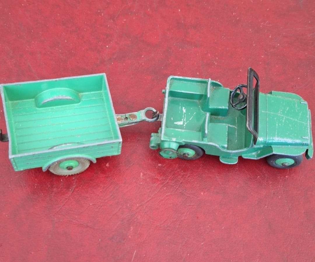 10 mașinuțe Dinky Toys, de colectie, 39 lei buc