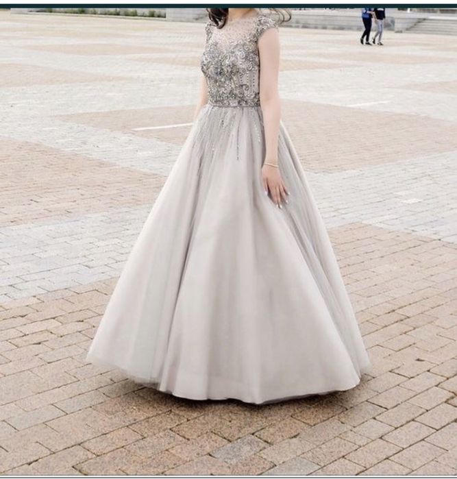 Выпускное платье продаю или на прокат