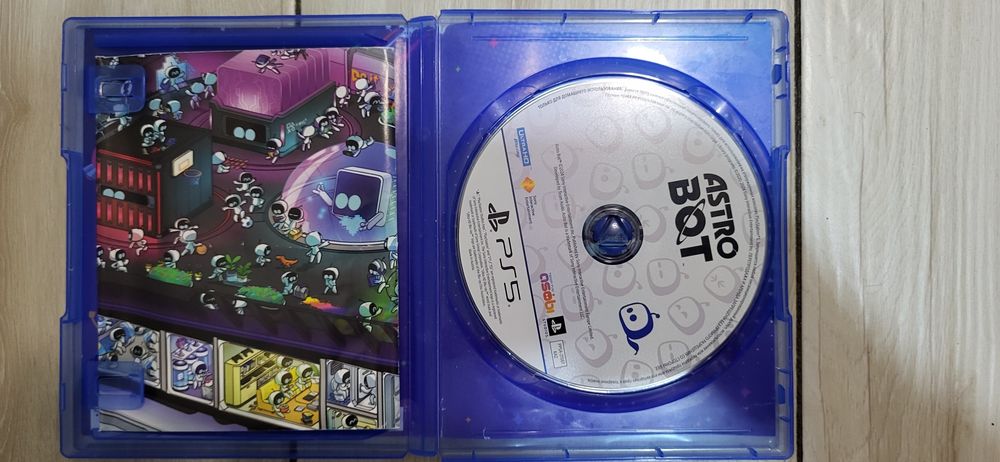 Продам Astro Bot PS5
