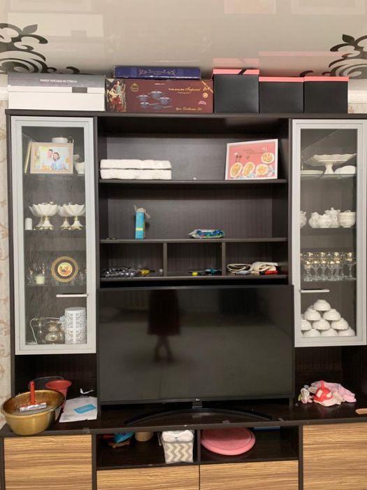 Продаётся сервант отличного качества