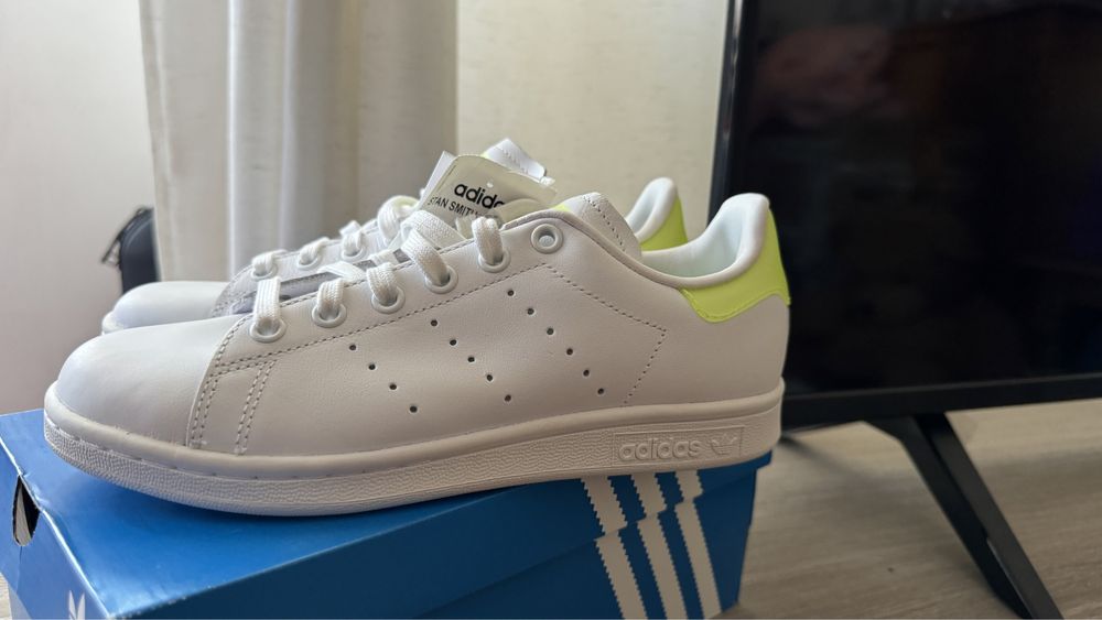 Adidas Stan Smith Originali / Piele / Cutie ( 37.1/3 si 38 )