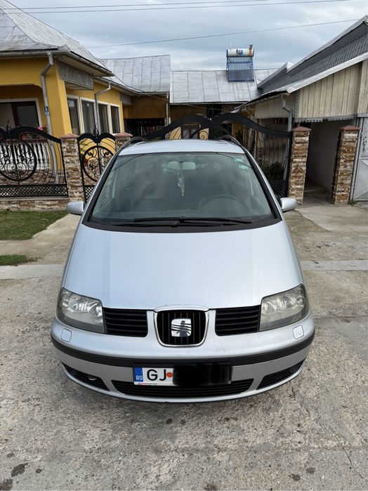 Vând Seat Alhambra 1.9   131