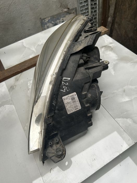 Far Mercedes C Class 2010- dreapta