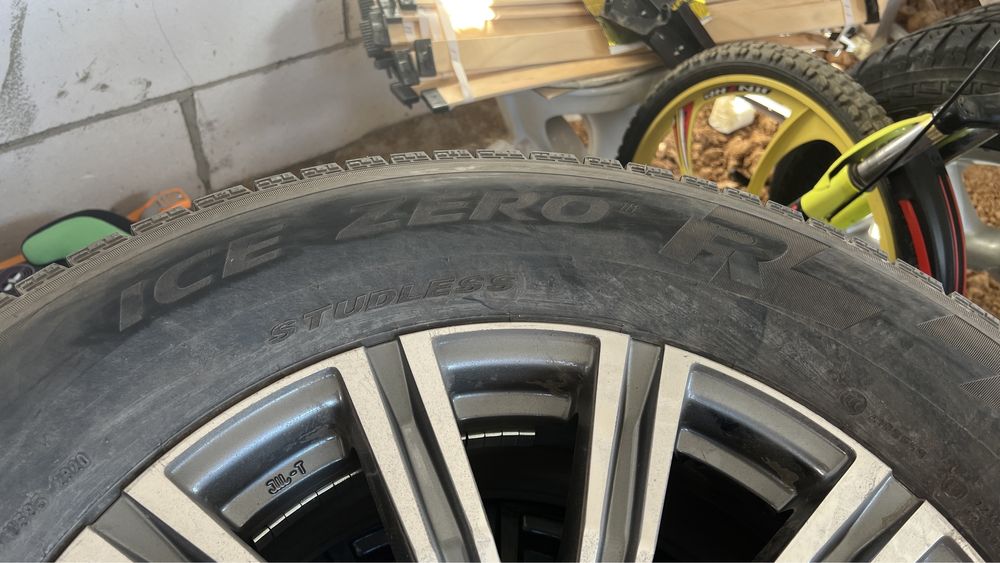 Продам резину 285/60 R18