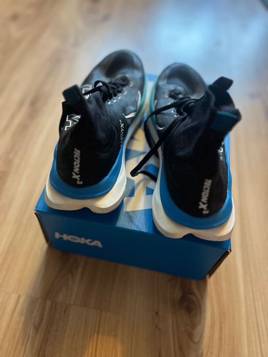 Маратонки Hoka Tecton X3