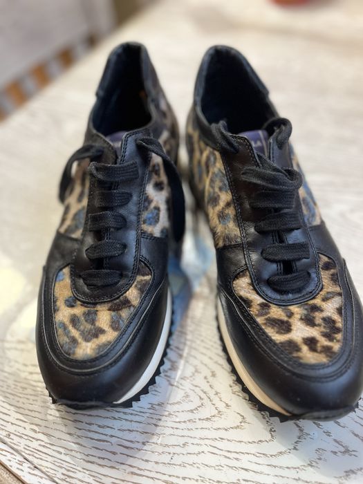 Оригинални маратонки LeSilla 38 номер естествен косъм