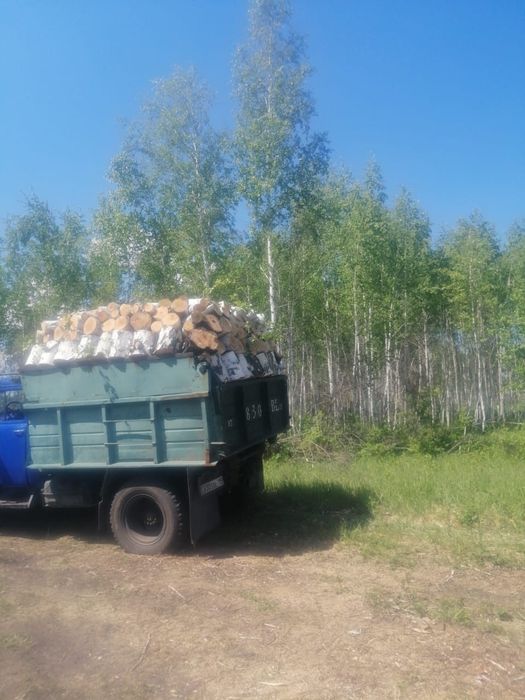Продам дрова колотые. ЗИЛ 130.