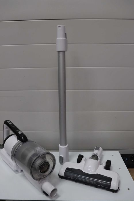 Вертикална прахосмукачка Amazon Basics 2 in 1 Cordless, 0,7л, 150W