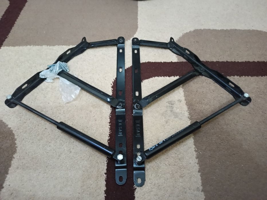 Продавам части за офис столове