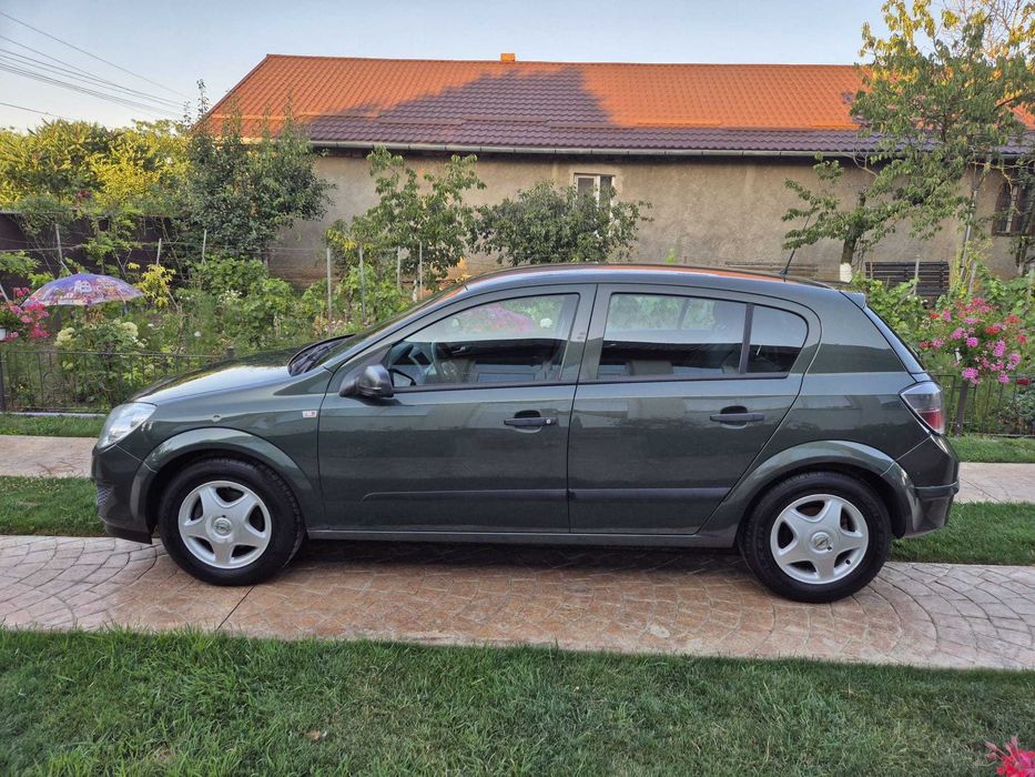 Opel Astra H 1.4 Benzina 90 Cp 2009