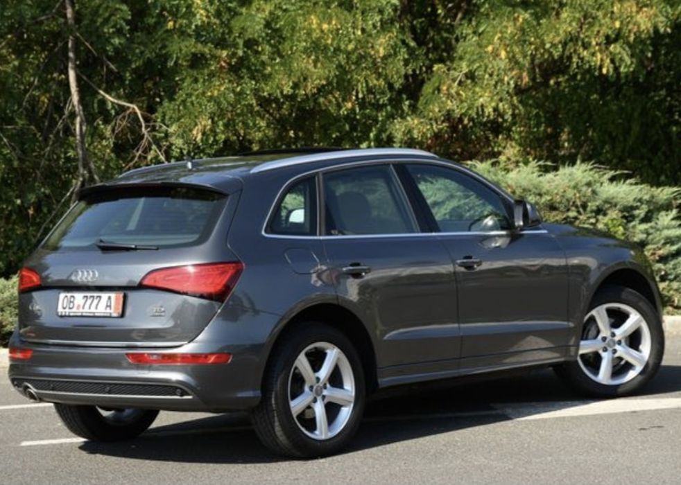 Vand Audi Q5 quattro  S line...