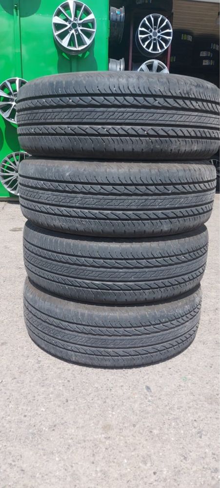 Автошины 215 х 60 х 17  Bridgestone Thiland 2020 год