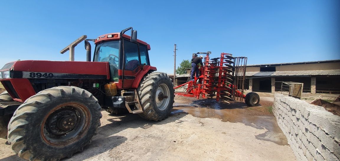 Case magnum 8940