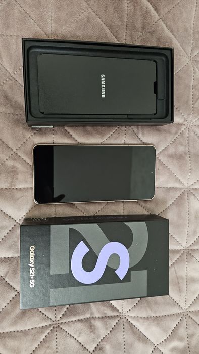 Продавам Samsung S21 plus