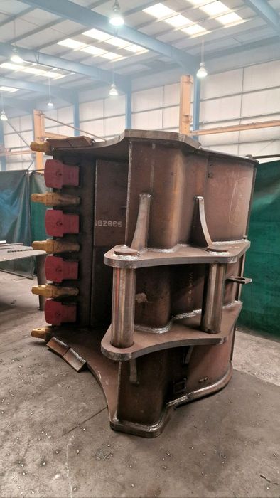 Cupa euro terex 300 diverse razuri cauciuc hardox