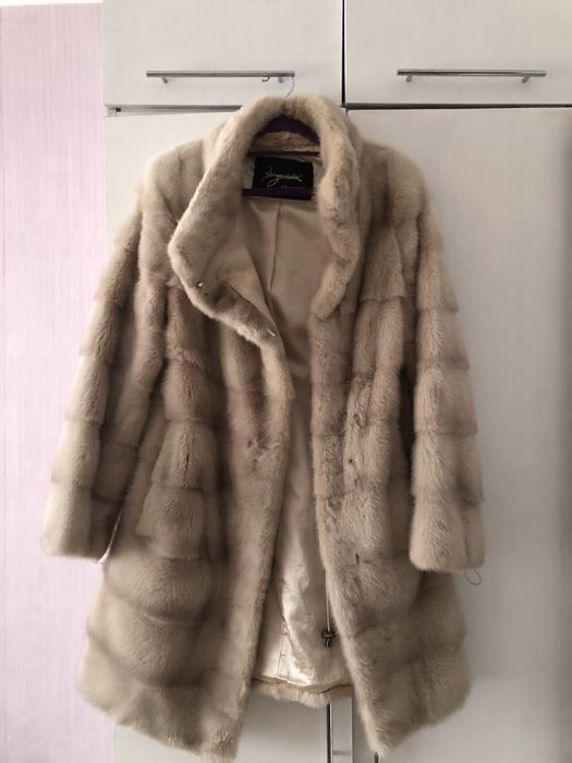 Продам норковую шубу