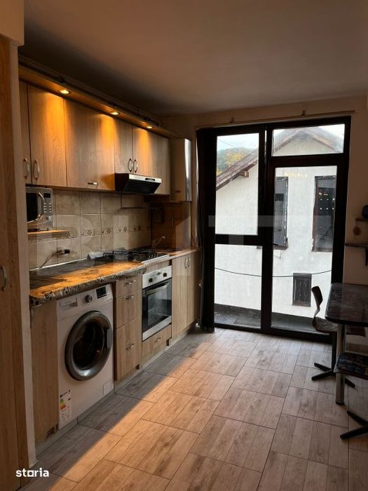 Apartament 2 camere, decomandate, 50 mp, zona Florilor