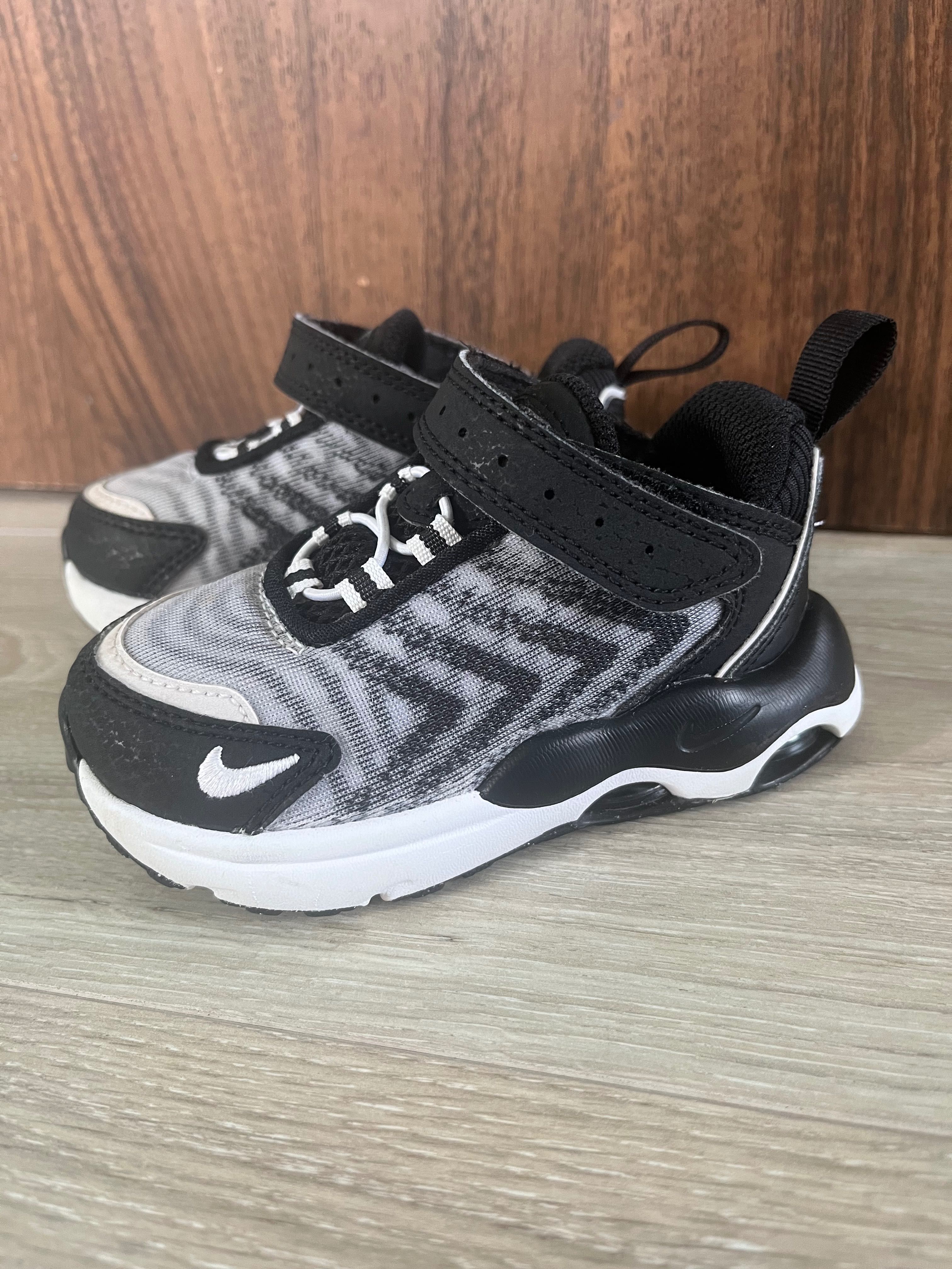 Маратонки Nike air max