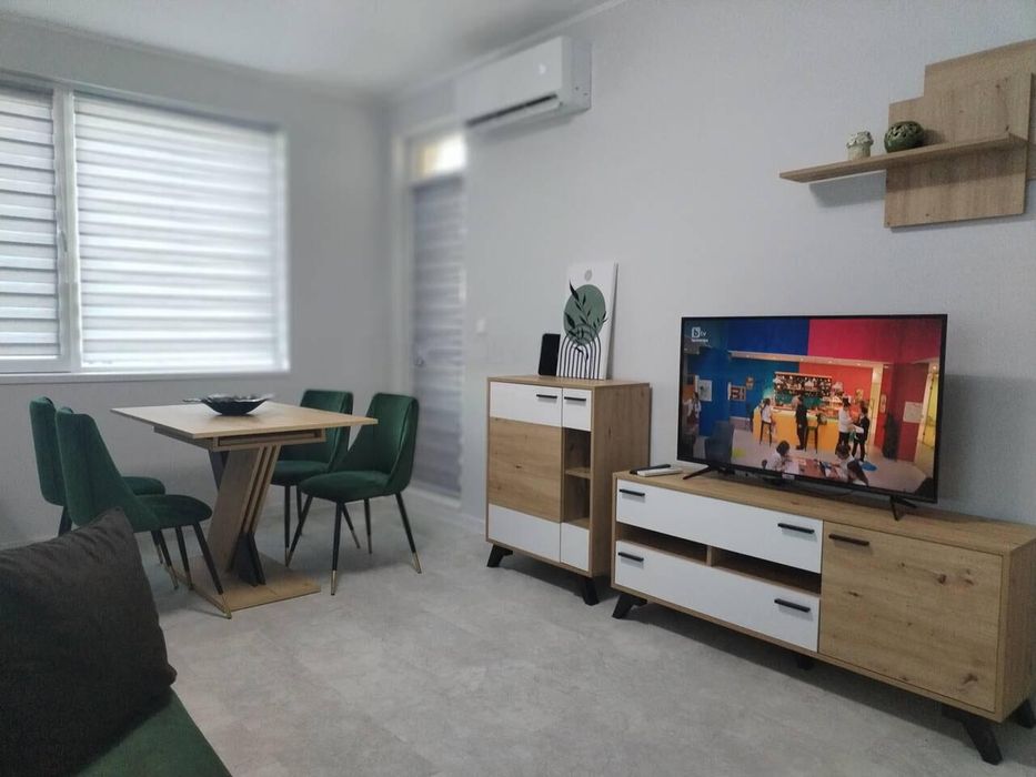 Дава се под наем Двустаен апартамент в Бургас, Меден рудник - зона Г - 55 кв.м за 357 € - Снимка #1