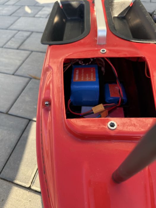 Vand navomodel plantat cu sonar