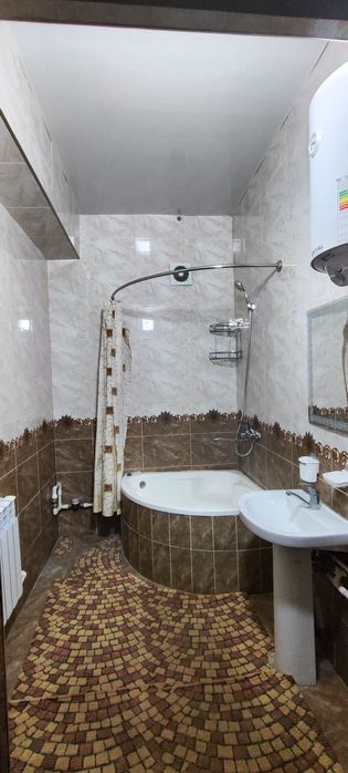 3 xonali uy Ijaraga beriladi