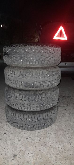 Зимняя резина с дисками 205/60 R 16. YOKOHAMA