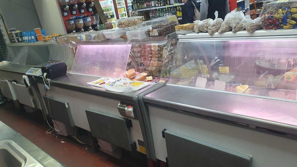 хладилна витрина 2м./0.9м.