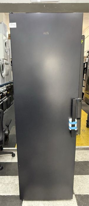 Фризер AEG 7000 Series 186 см