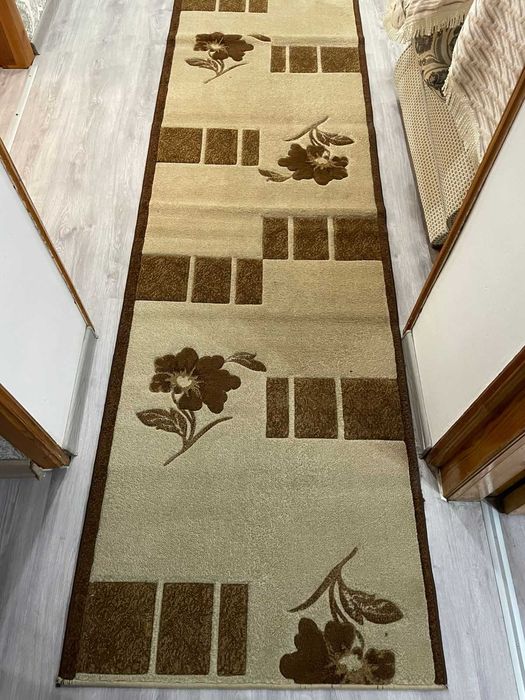 Отличный ковёр в коридор 0,8х6м
