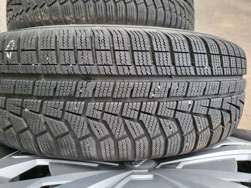 215/65/17 Hankook 4piese