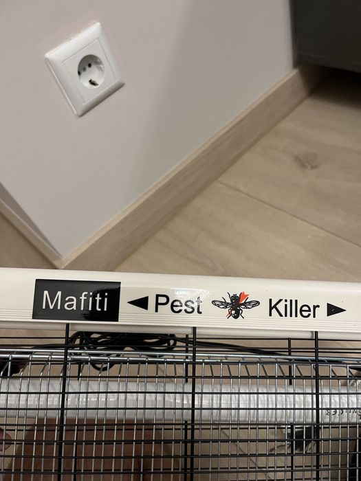 Lampa electrica anti tantari de 20W