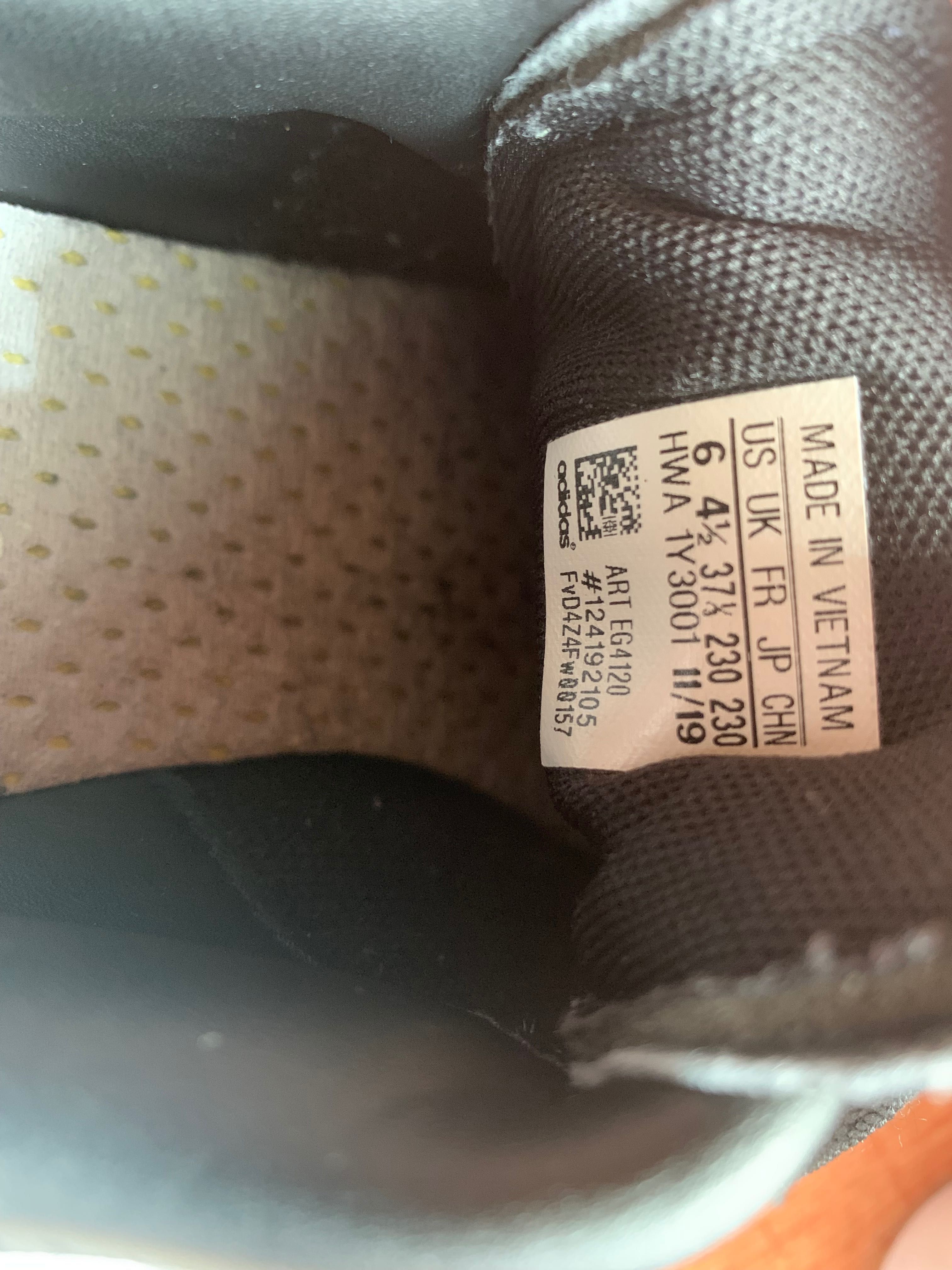Дамски обувки adidas