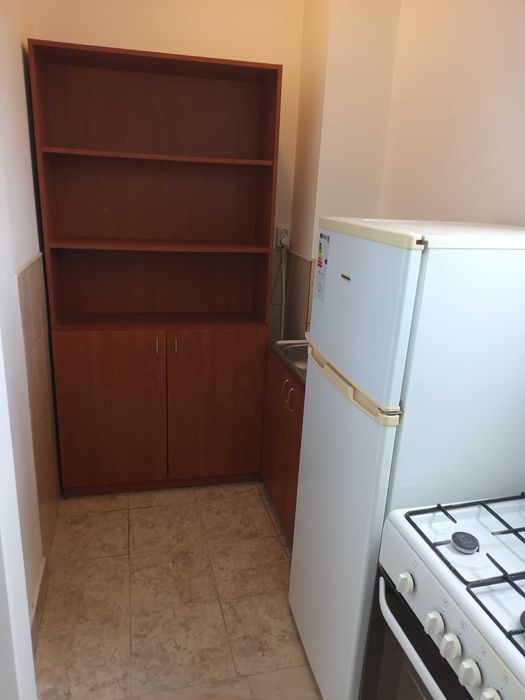 Inchiriez Apartament doua camere complet mobilat,central