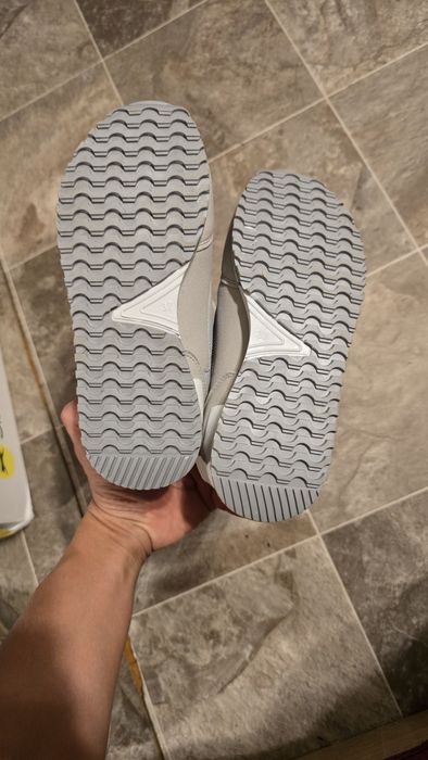 ЧИСТО НОВИ Дамски Обувки Slazenger - 37 номер