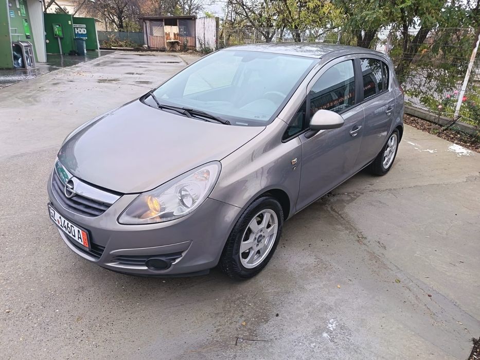 Opel corsa 1.4 Benzină 2011 euro 5