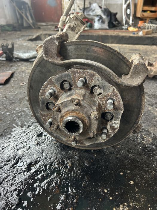 Шенкел главина за Нисан Терано 2