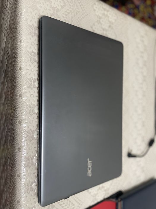 Acrer noutbook holati yaxwi